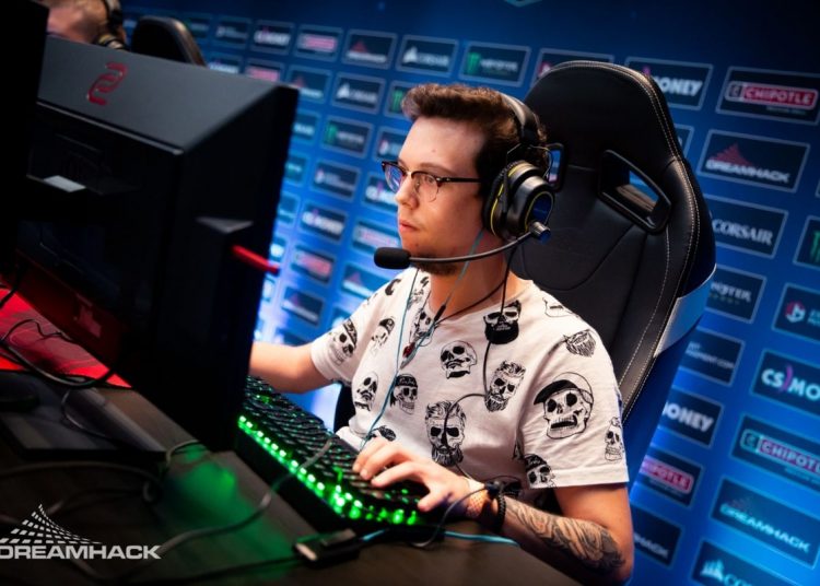 Profesyonel CS:GO oyuncusu Flusha içinde temsilcimiz Calyx’in de olduğu takım kadrosunu duyurdu!