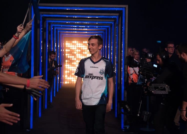 Caps 2 Yıl Daha G2 Esports Forması Giyecek!